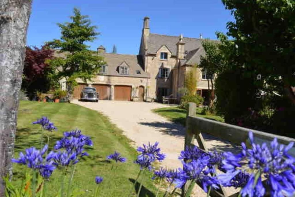 The Old Manor Coach House Apartment Cirencester Exterior foto